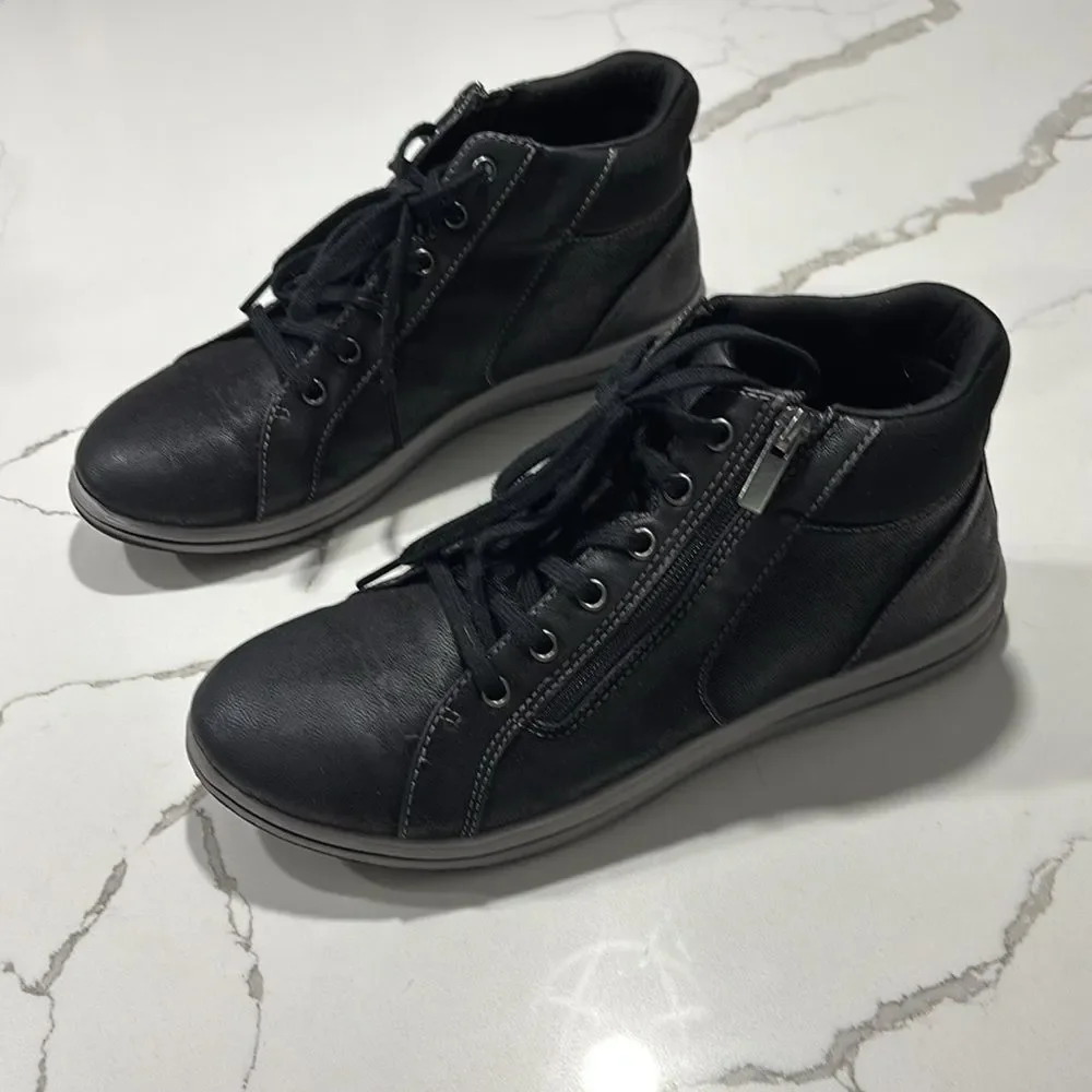 Clarks | Women's Breeze Glide Lace-Up Zip Cloudsteppers Sneakers Black Size 8.5